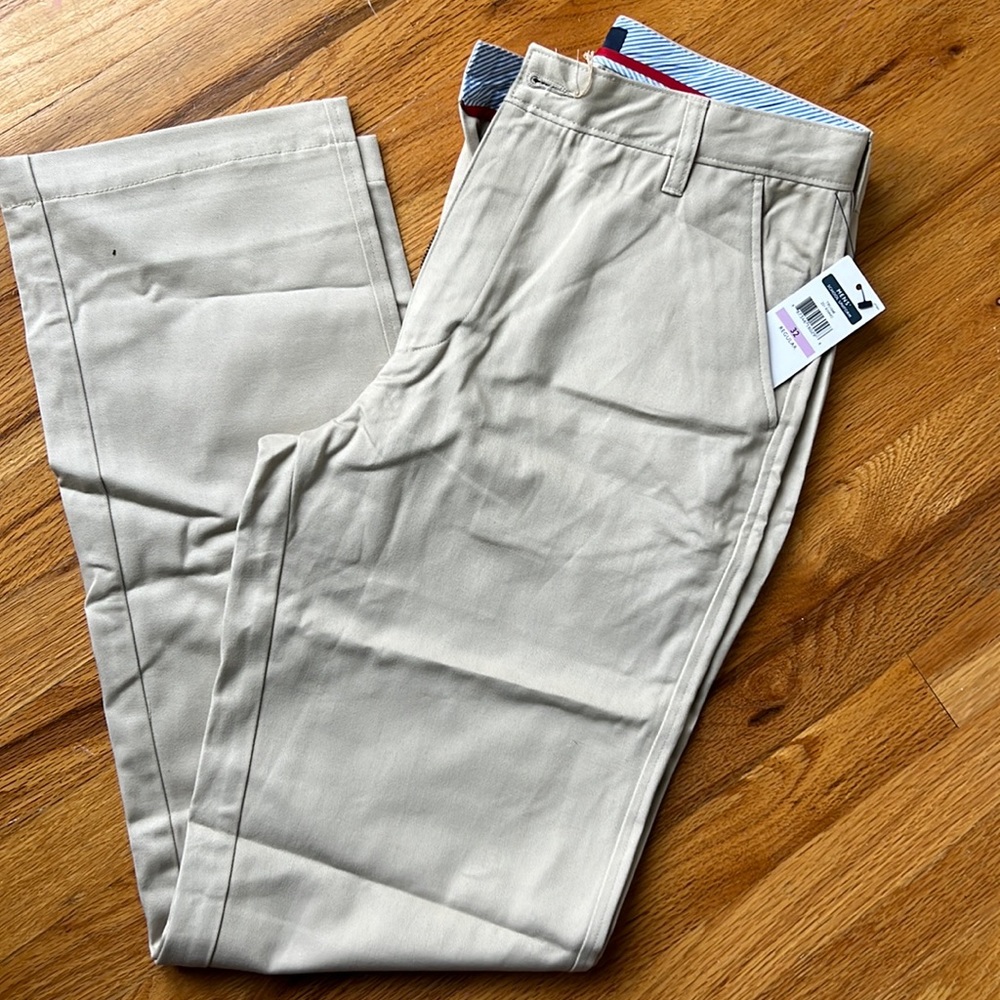 BRAND NEW… Tommy Hilfiger Men Khakis